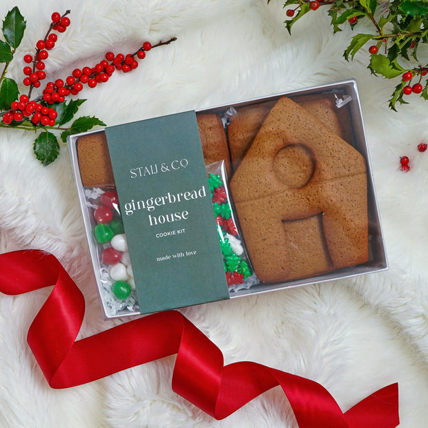 Gingerbread House Decorating Kit